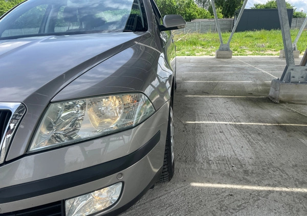 Skoda Octavia cena 16800 przebieg: 220000, rok produkcji 2007 z Kłodzko małe 497